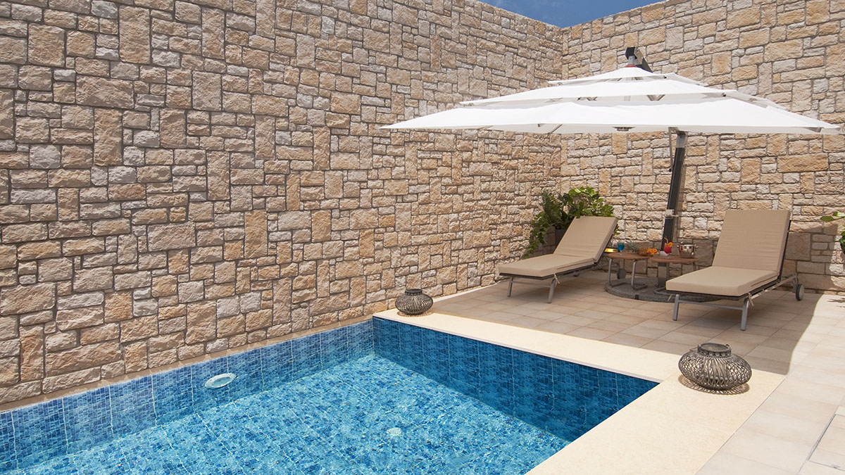 Deluxe Suite Private Pool 